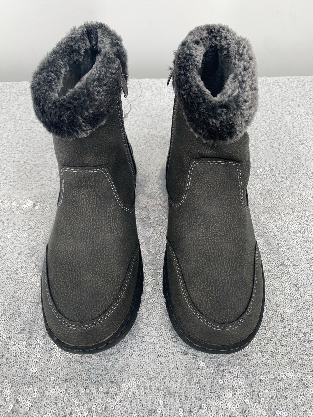 Khombu Addison All-weather Women's Boots Grey Size 7 New